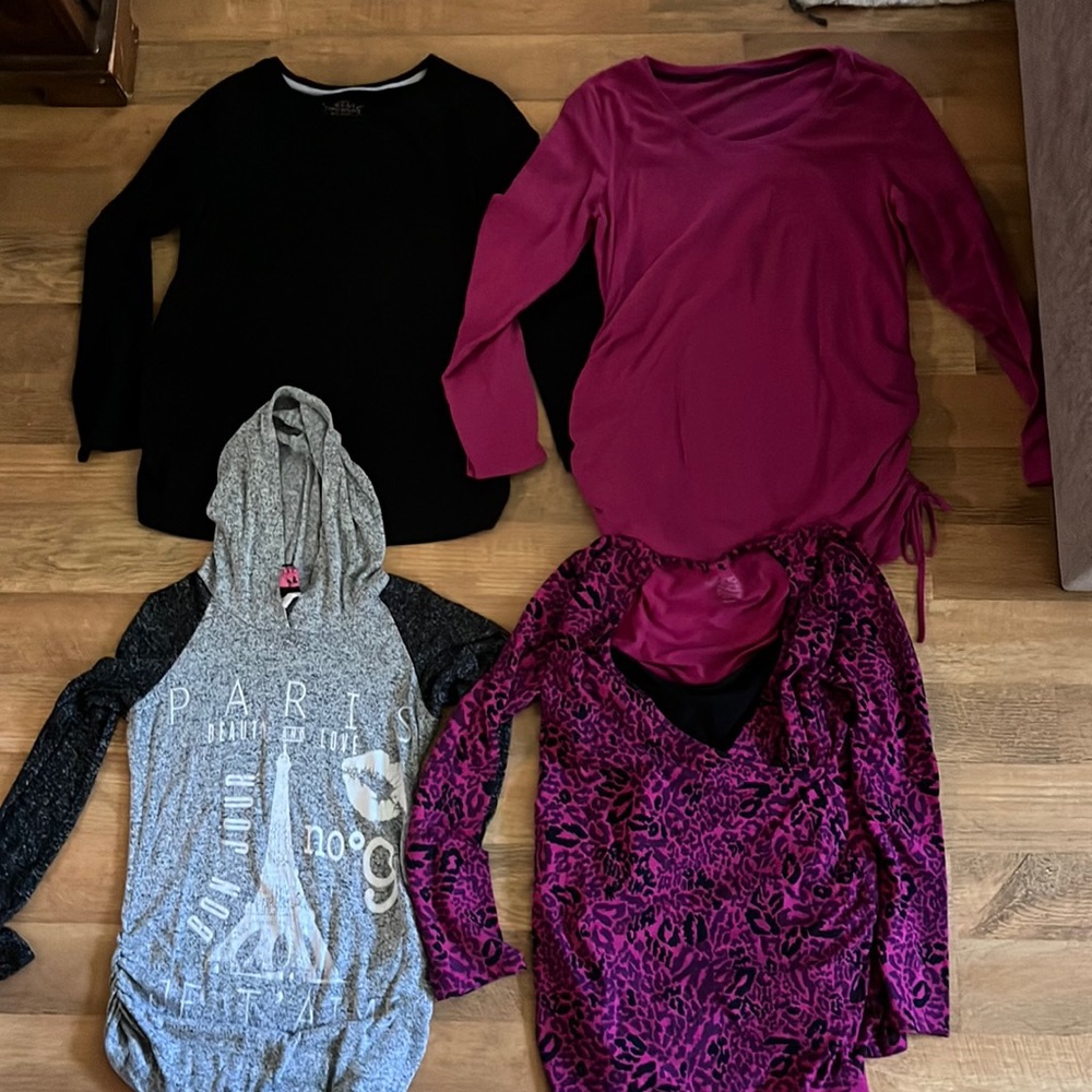 Bundle of maternity long sleeve shirts